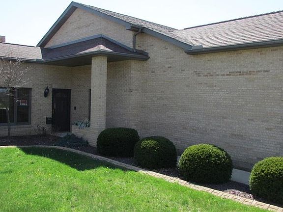 2nd image of 49301 Eagle Dr