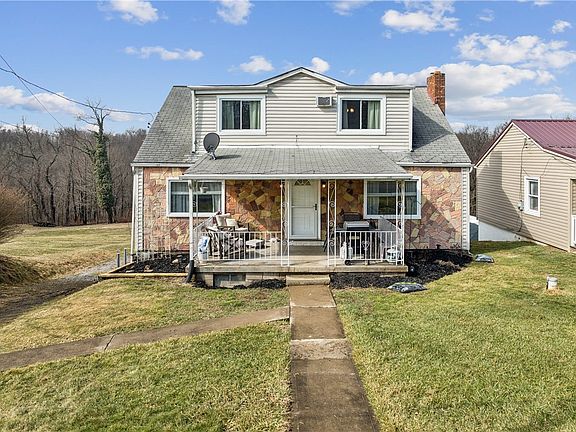 2nd image of 134 Harold St