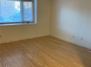 43-18 215th Pl FLOOR 1, Bayside, NY 11361