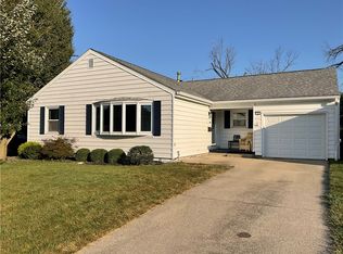 19 Ridge Dr, Decatur, IL 62521