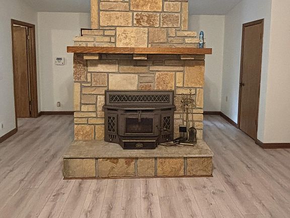 5th image of 8 Tivisa Ln