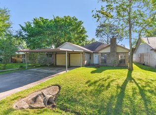 817 S 2nd St, La Porte, TX 77571