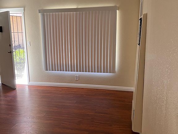 3rd image of 125 S La Fayette Park Pl #7