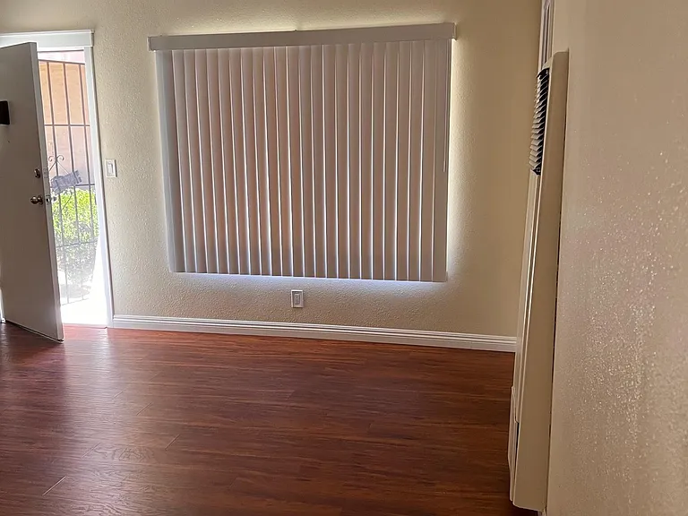 125 S La Fayette Park Pl #7 — Photo 3