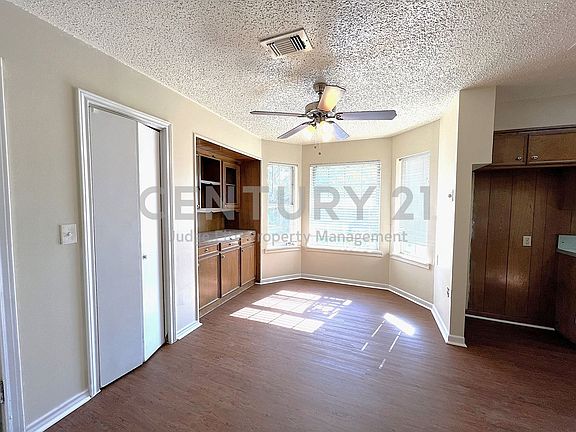 3rd image of 502 Brumley Rd