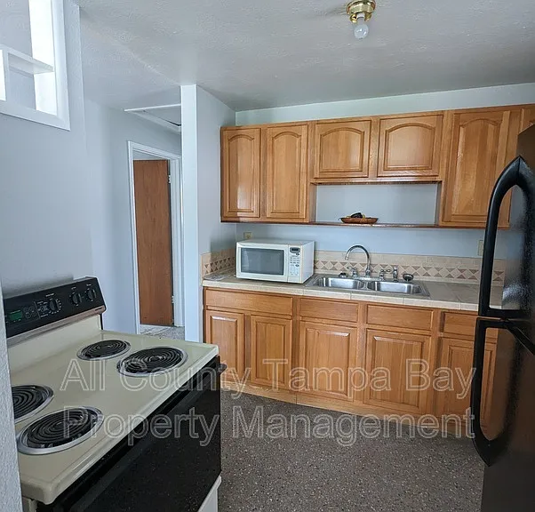 6021 W Hanna Ave — Photo 3