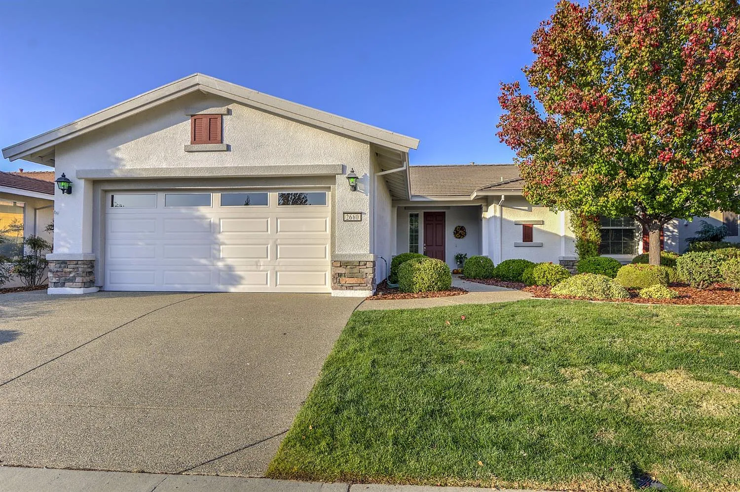 2660 Eagles Peak Ln photo 1