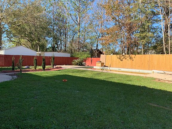4th image of 2810 Nina Dr