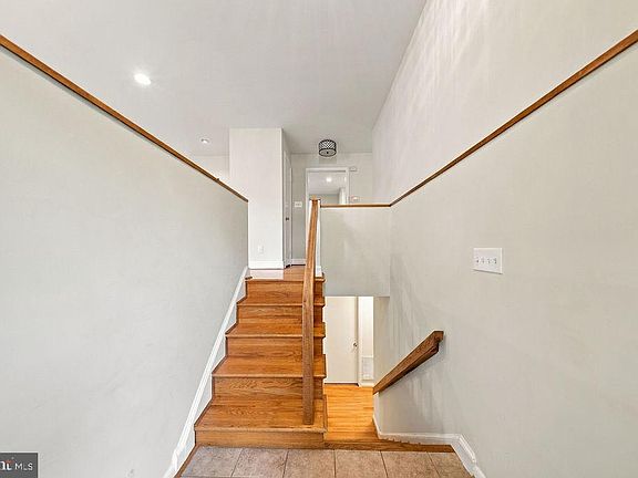4th image of 1632 Morrill Ct
