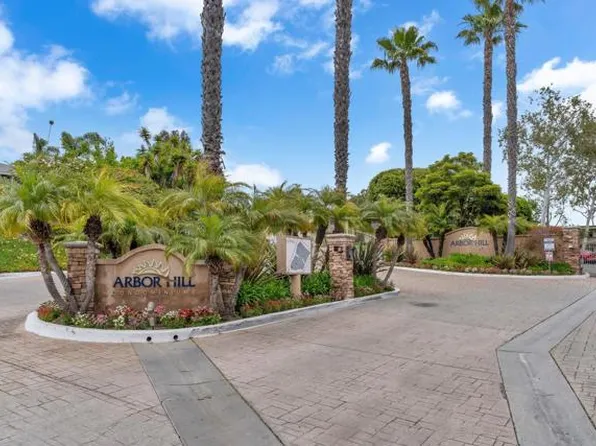432 Edgehill Ln, Oceanside, CA