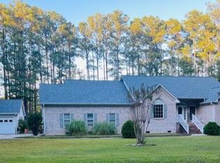 249 Spicers Creek Dr, Oriental, NC 28571