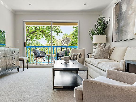 5th image of 100 Thorndale Drive #137