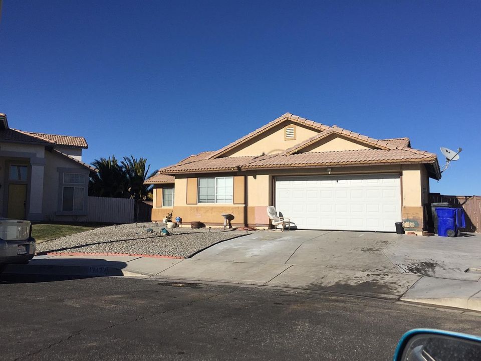 1st image of 13333 Dos Lomas Ct
