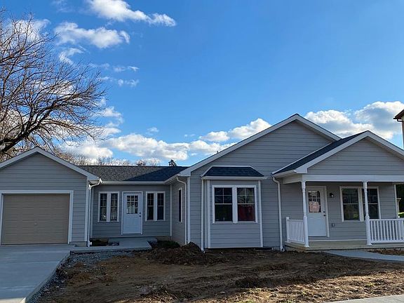2nd image of 1408 Meade St