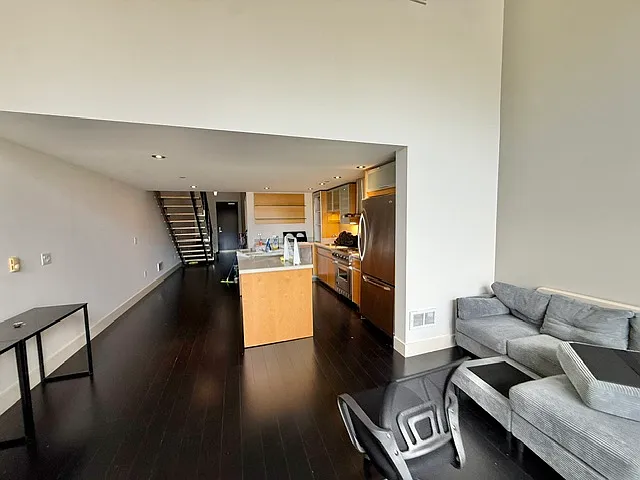188 King St #401 — Photo 22