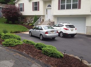 18 Mountain Ave, Highland Lakes, NJ 07422