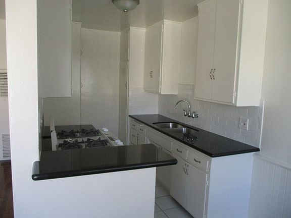 2nd image of 3114 Livonia Ave #7