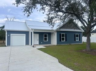 551 Barber Rd, Southport, NC 28461