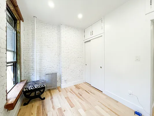 Rented by City Connections Realty | media 12