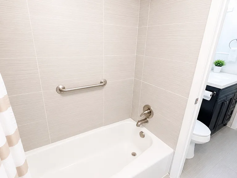 500 Palm Springs Blvd #403 — Photo 14