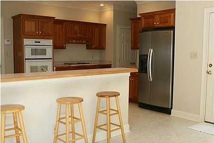 5th image of 808 Cobblestone Dr