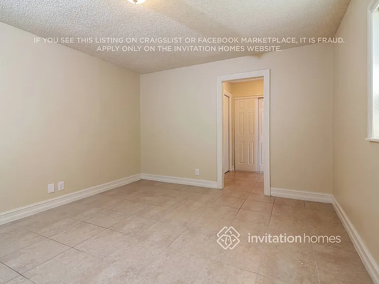 22816 SW 65th Way — Photo 8