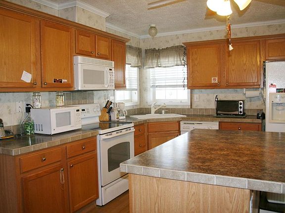 3rd image of 8356 SE Wren Ave
