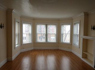 8249 Keating Ave APT 3, Skokie, IL 60076