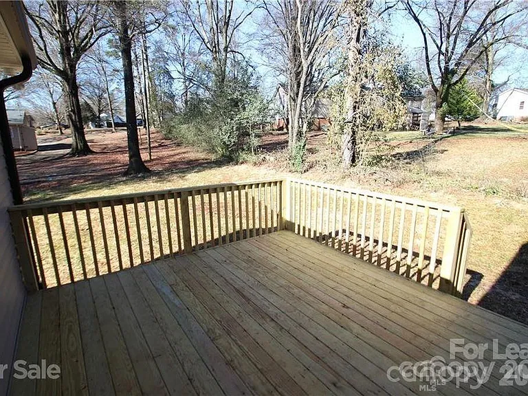 619 Flynwood Pl SW — Photo 15
