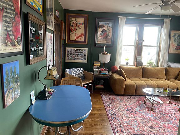 3rd image of 4894 N Ashland Ave APT 3E