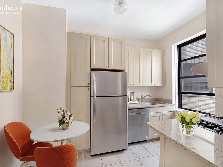 414 W 121st St #69 — Photo 5