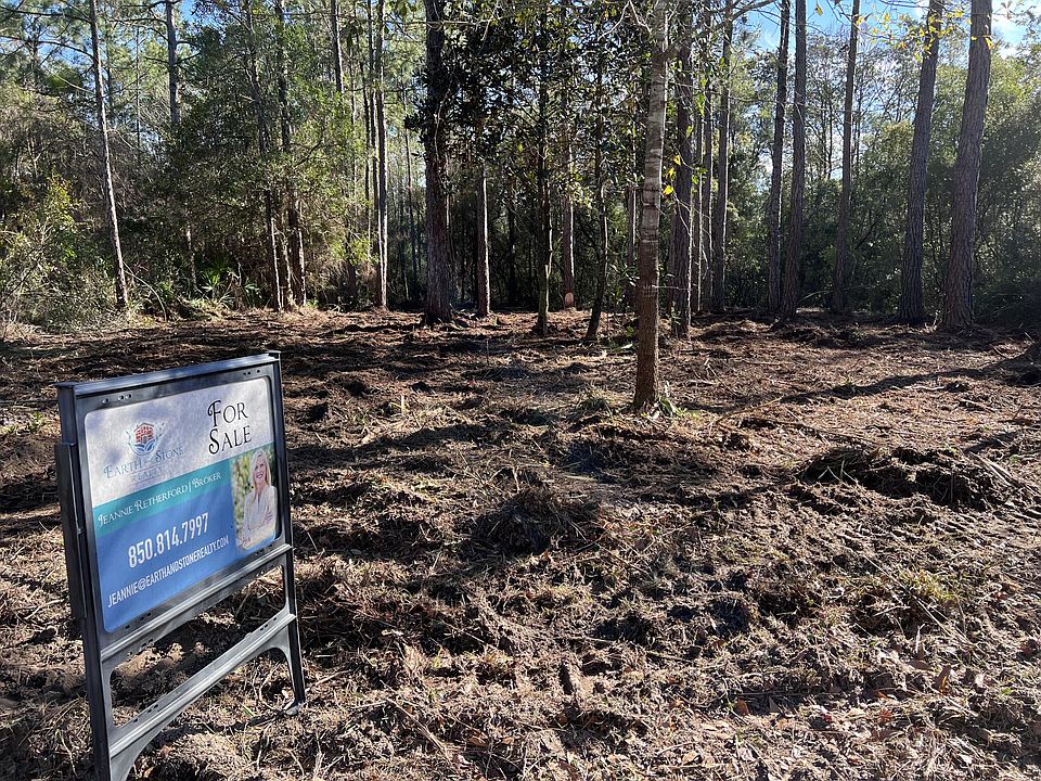 1st image of 0 Village Ct Lot 4