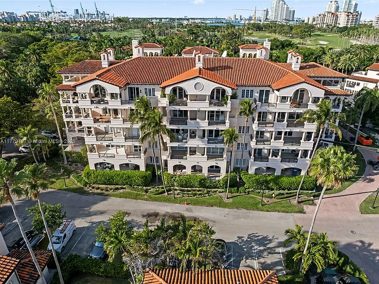 19133 Fisher Island Dr #19133 — Photo 5