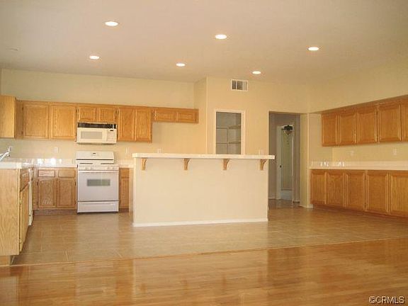 4th image of 25300 Pico Vista Way