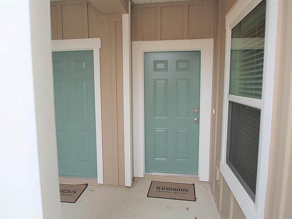 3rd image of 335 Aralia Ln #1