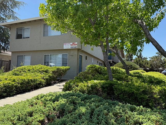 1st image of 8225 Kelton Dr APT A
