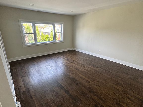4th image of 9419 S Saint Lawrence Ave #E806496d7