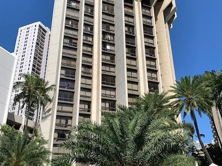 300 Wai Nani Way #1808 — Photo 1
