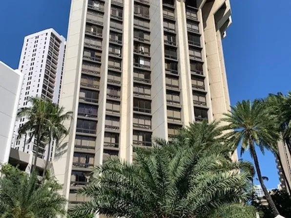 300 Wai Nani Way, Honolulu, HI