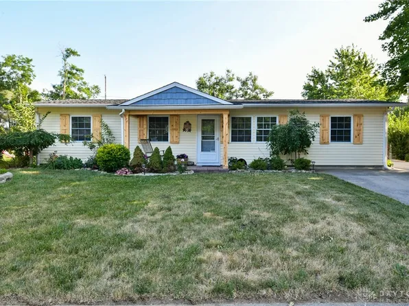 1665 Lundgren Rd, New Carlisle, OH 45344