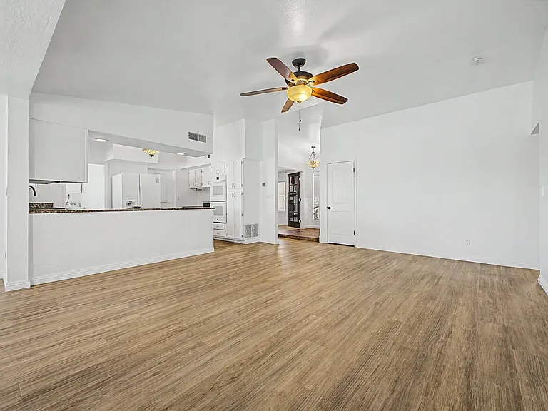 17221 E Lantern Ln — Photo 70