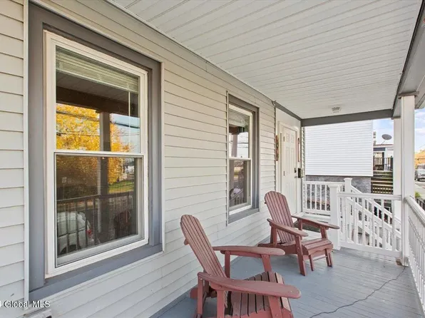 550 East St #2, Rensselaer, NY 12144