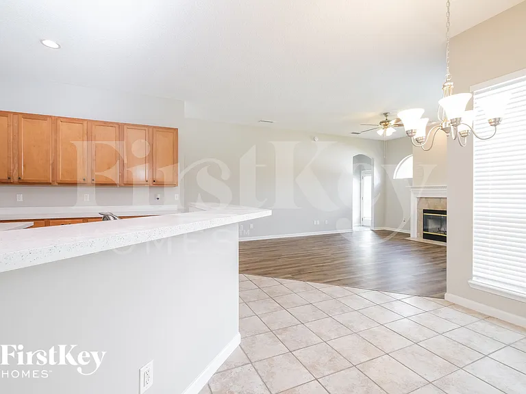 3532 Silver Bluff Blvd — Photo 5