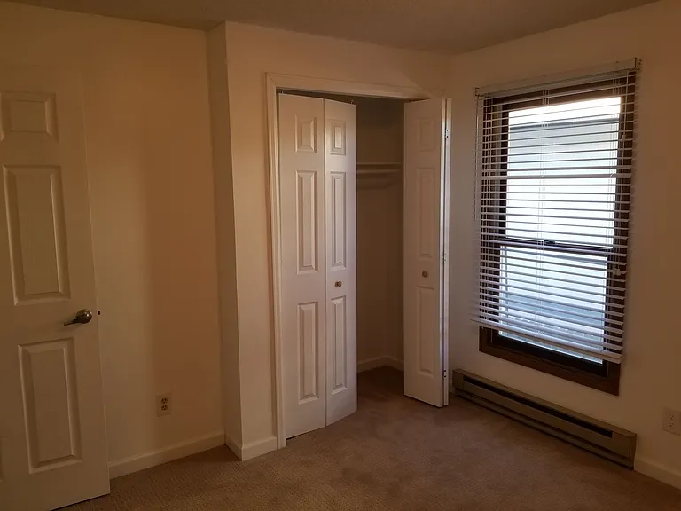 2836 Troxell Ave — Photo 43