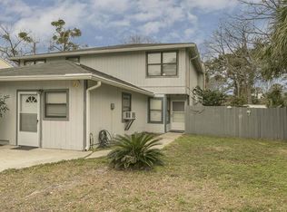 150 Magnolia St, Atlantic Beach, FL 32233