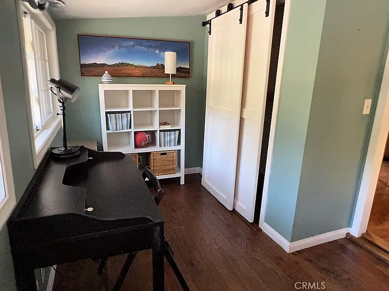 456 S Skyline Dr — Photo 32