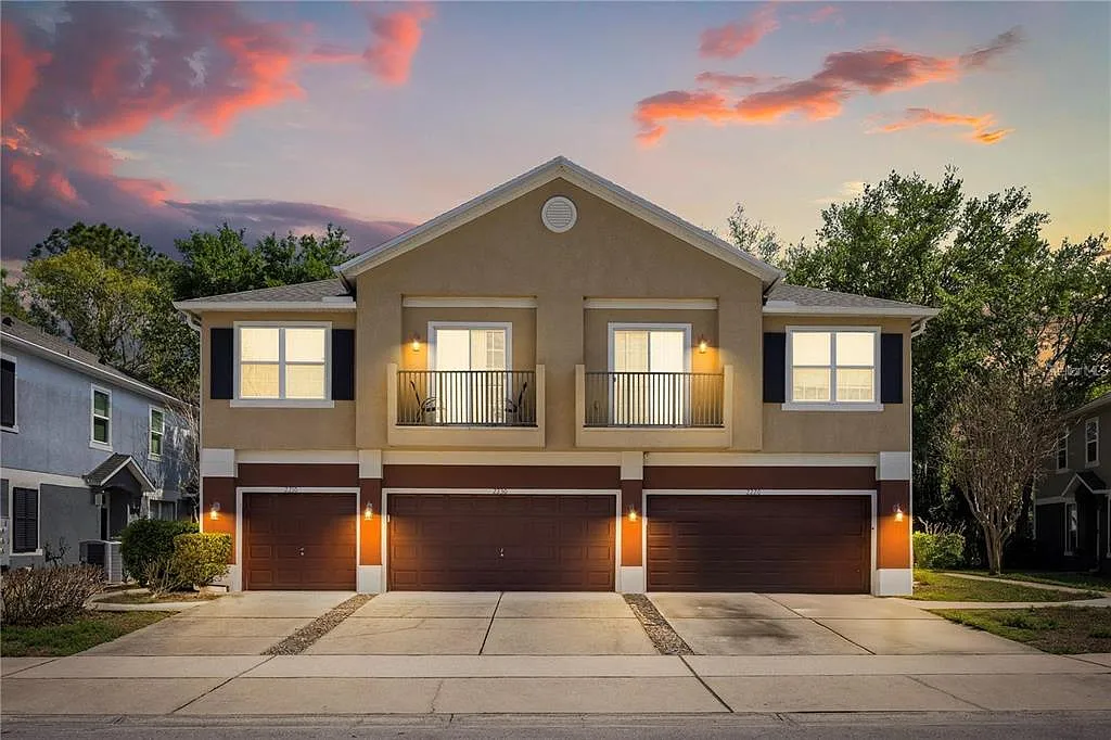 2 bed, 2.0 bath, 1214 sqft, $2,000 — Photo 1