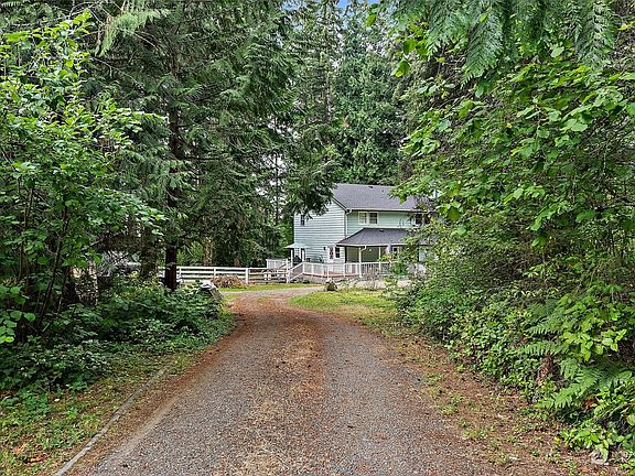 4th image of 35622 16th Avenue Ct S