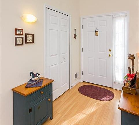 3rd image of 3014 Ironwood Cir