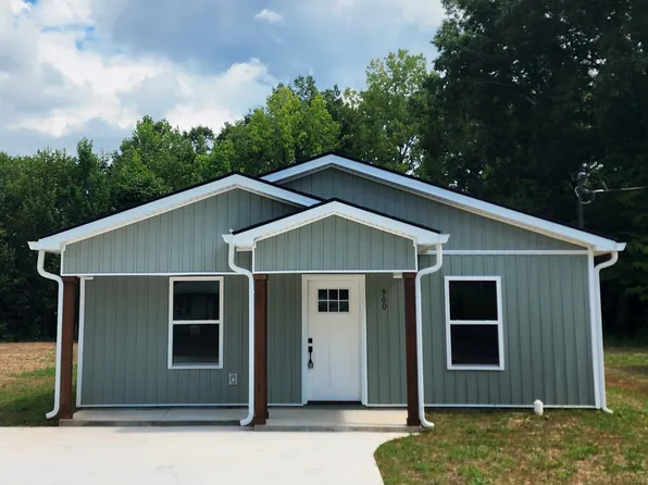 900 E Decherd St, Tullahoma, TN 37388